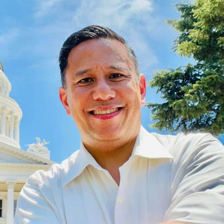 Headshot of Mark Pulido